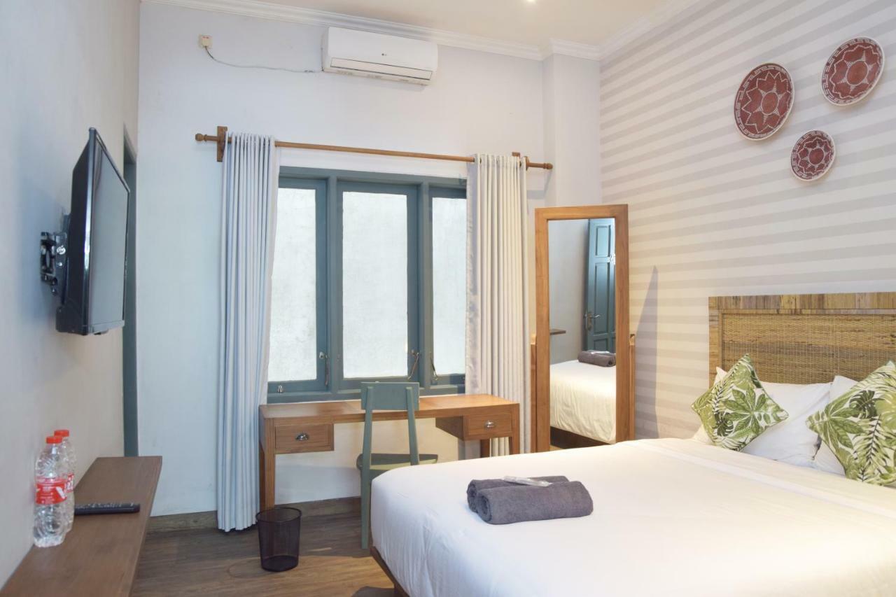 Grhatama Guest House Kejayan Extérieur photo
